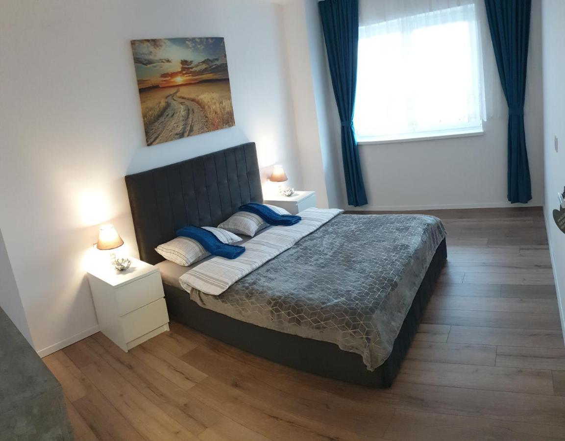 Iosia Apartment 203 Oradea Eksteriør bilde
