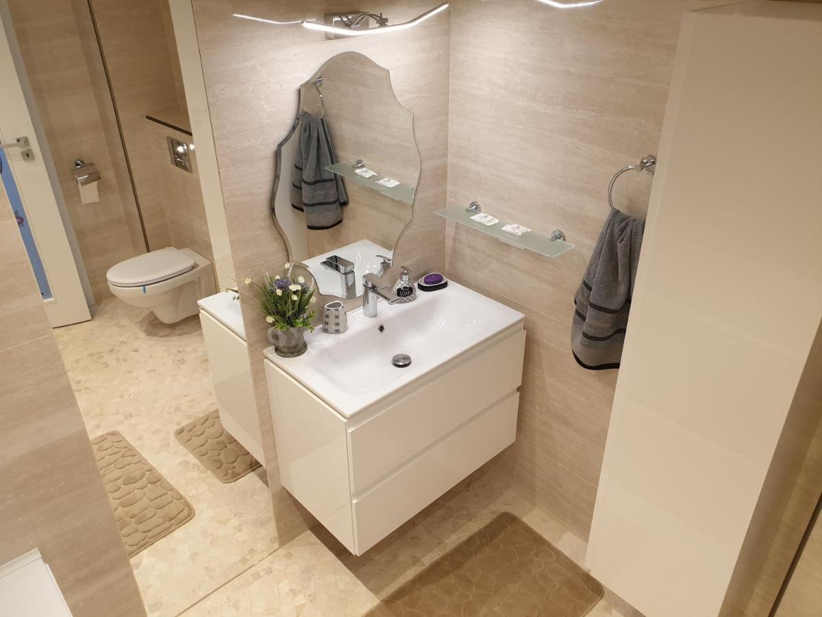 Iosia Apartment 203 Oradea Eksteriør bilde